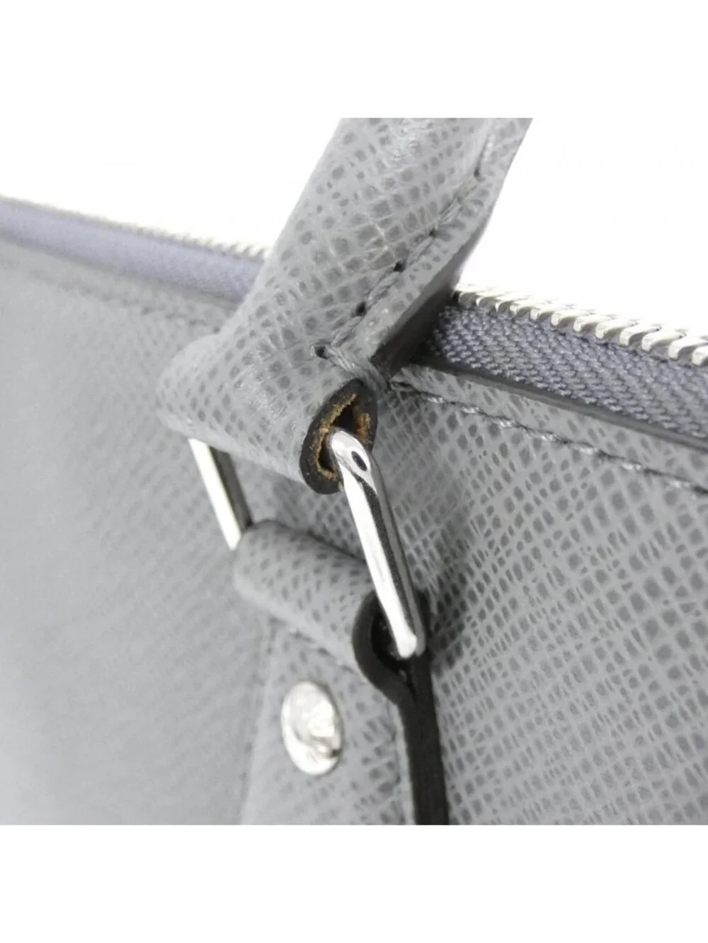 Louis Vuitton Taiga Slim Briefcase